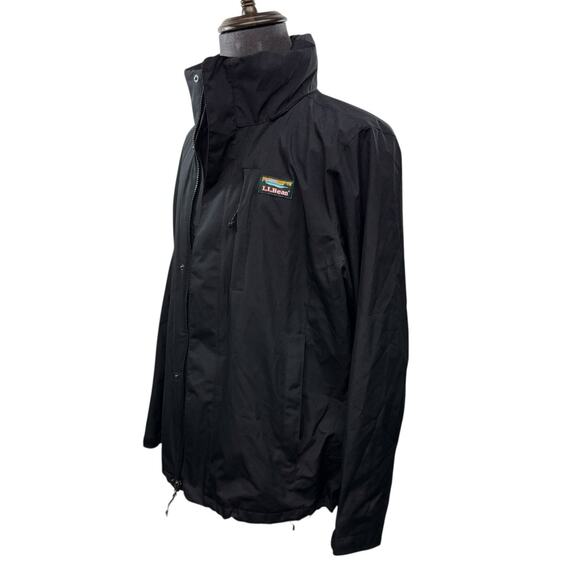 LL Bean Hooded Nylon Windbreaker Jacket Men Size Med Black Packable Lightweight - Picture 2 of 8